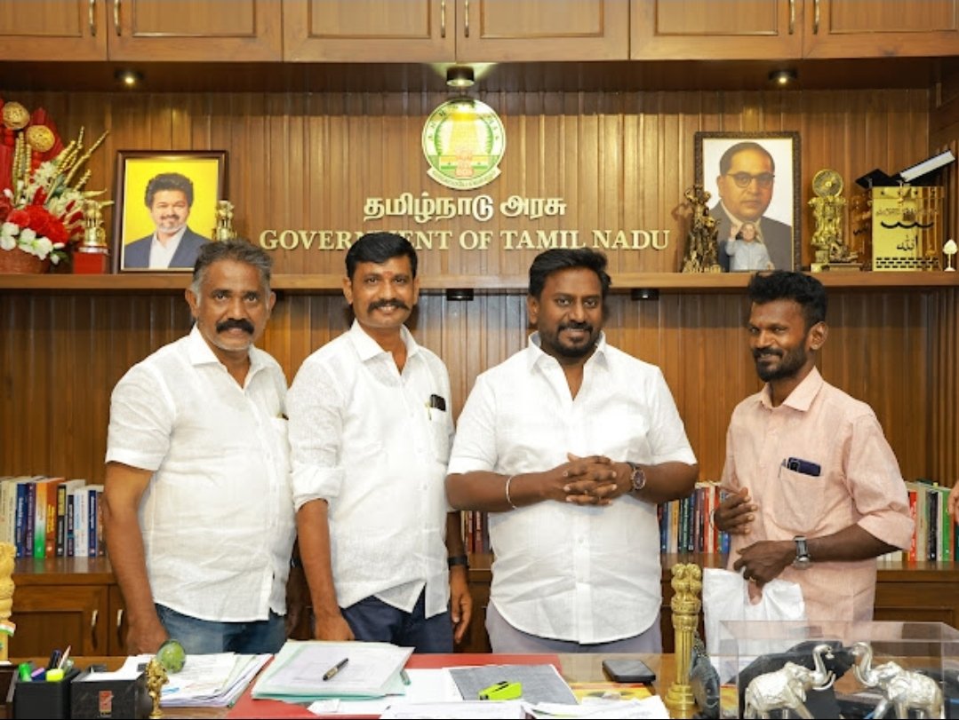 தமிழ்நாடு செய்தித்துறை அமைச்சரை சந்தித்தார் ஜூனியர் ரிப்போர்ட்டர் இதழின் ஆசிரியர் சமயச்செல்வம்