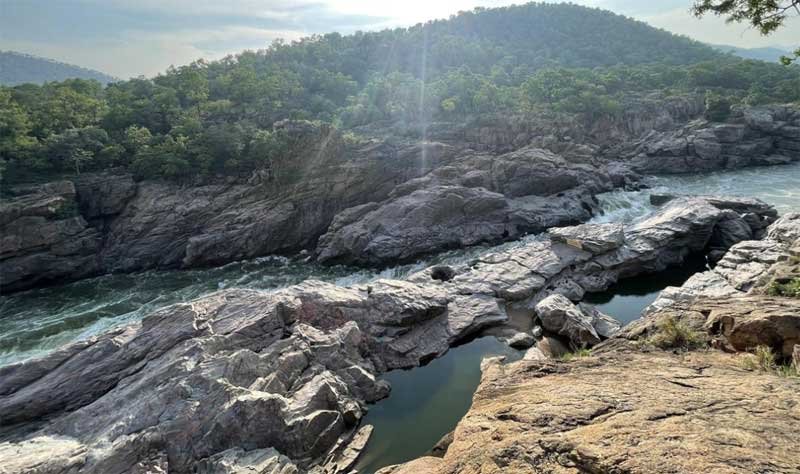 திருத்தப்பட்ட மேகதாது அணை திட்ட அறிக்கையை மத்திய அரசிடம் சமர்ப்பித்தது கர்நாடகா