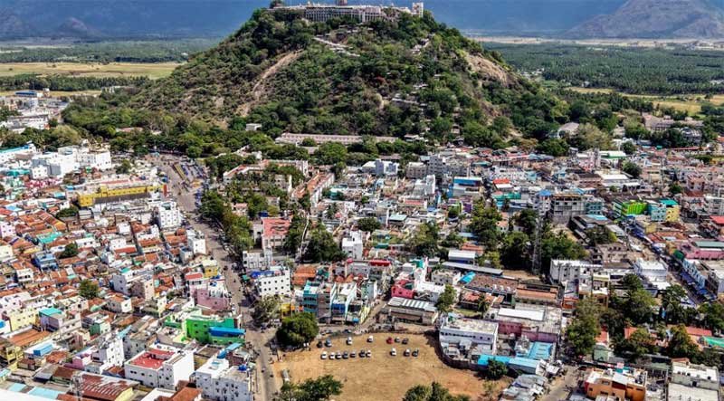பழநி நில மோசடி வழக்கு: சார்பதிவாளருக்கு ஒரு நாள் போலீஸ் கஸ்டடி