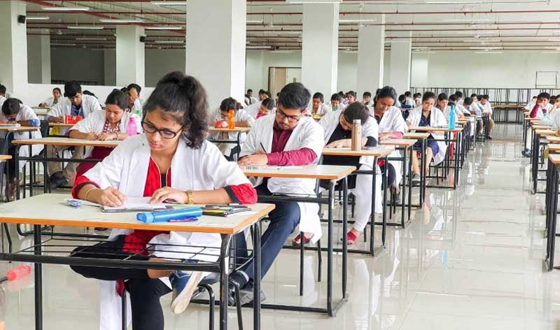 தற்போதைய நீட் தேர்வு முறையில் குளறுபடி செய்ய முடியாது: உச்சநீதிமன்றத்தில் மத்திய அரசு தகவல்