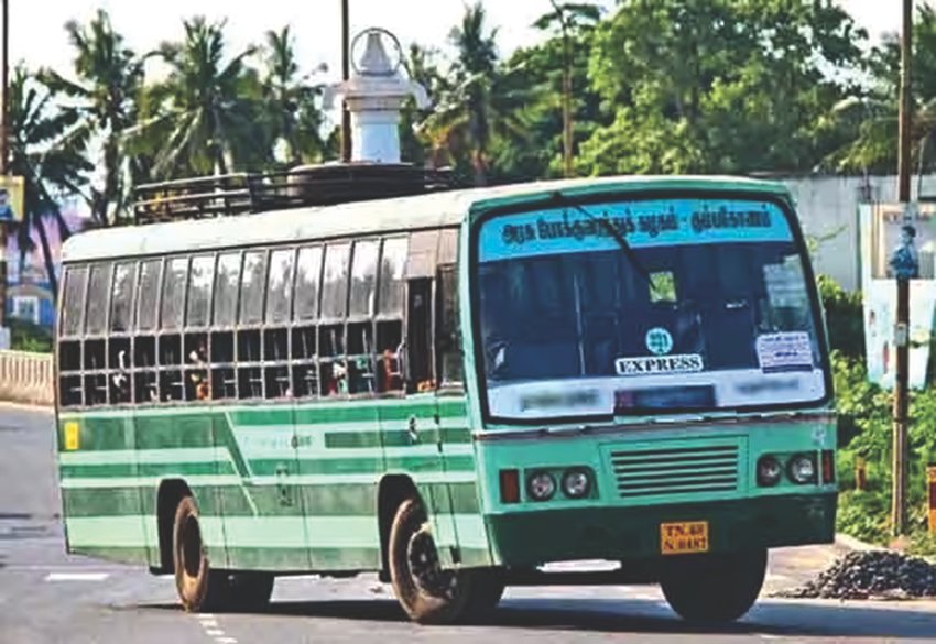 சிவகங்கை மாவட்டத்தில் பண்டிகை மற்றும் விழா காலங்களில் பேருந்து வசதி  இல்லாமல் பொதுமக்கள் தவிப்பு