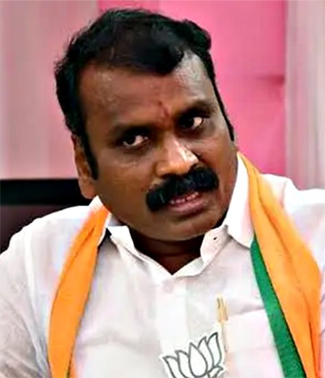 எல்.முருகனுக்கு கட் அவுட்டு, நயினாருக்கு கெட் அவுட்டா?
